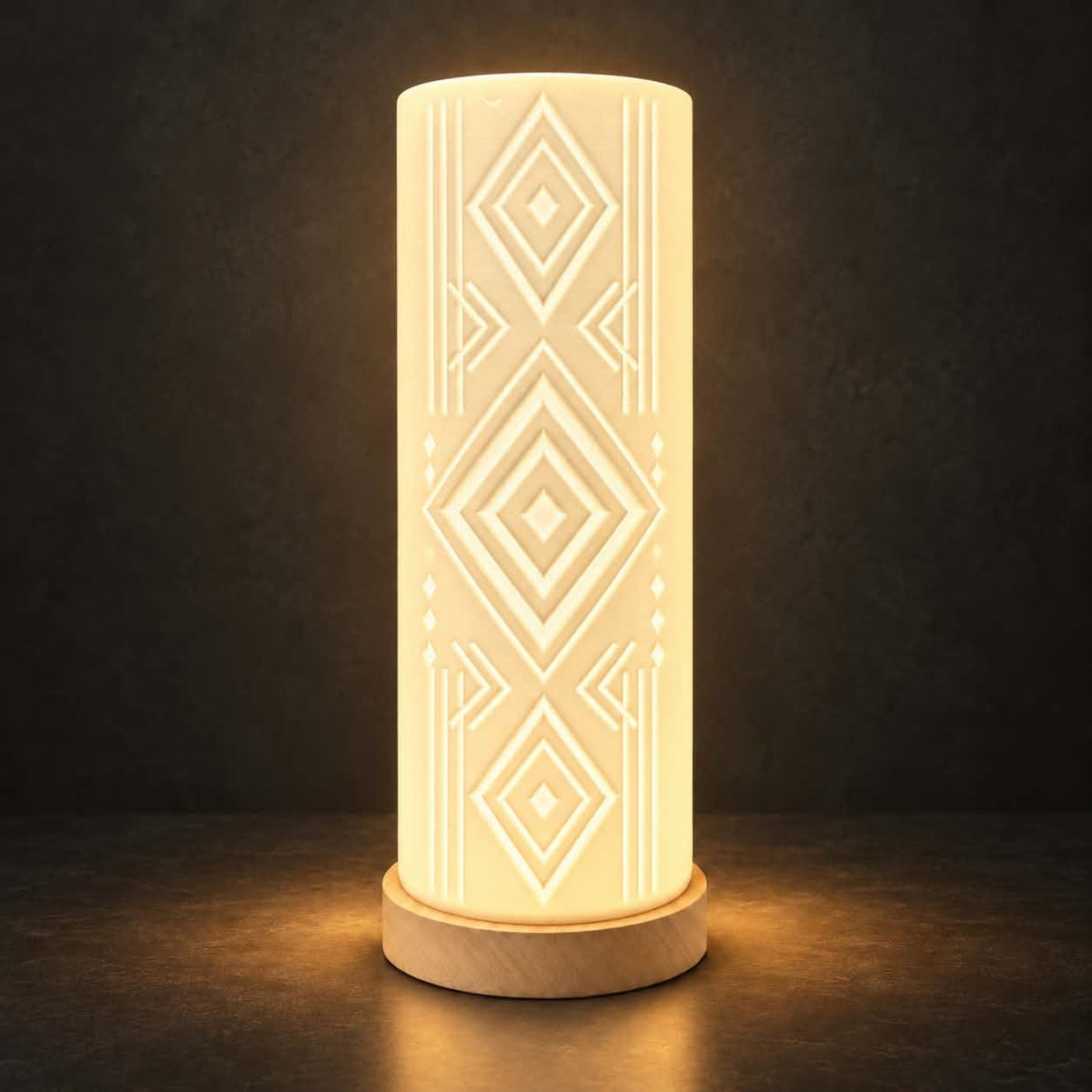 Large Tāniko Lamp